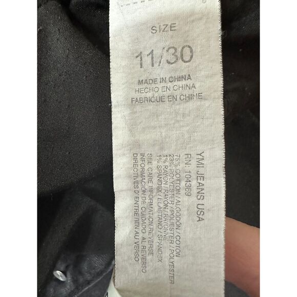 YMI Women's Black Denim Mid Rise Stretch Flared Raw Hem Jeans Size 11/30 - Picture 4 of 5